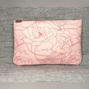 Ipsy NWOT Floral Pink Cosmetics Pouch / Makeup Bag / Pen Case or Clutch  7” x 5”